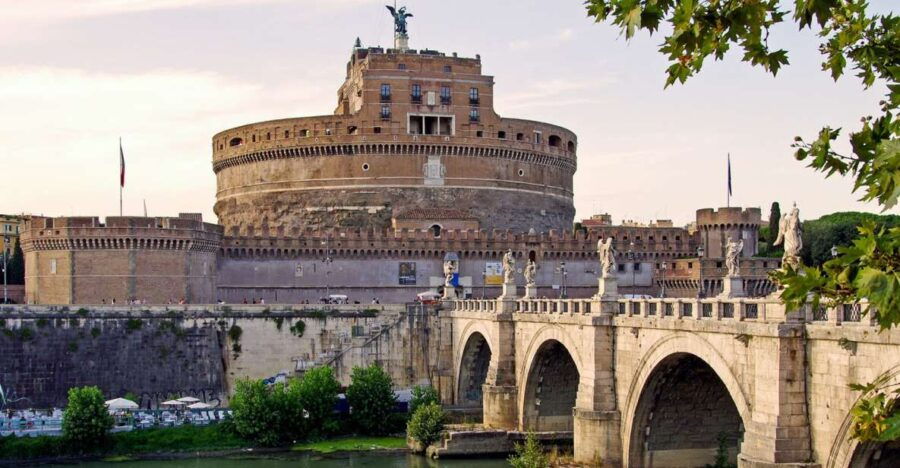 Castel Sant'angelo to Pantheon Tour With Panoramic View - Good To Know
