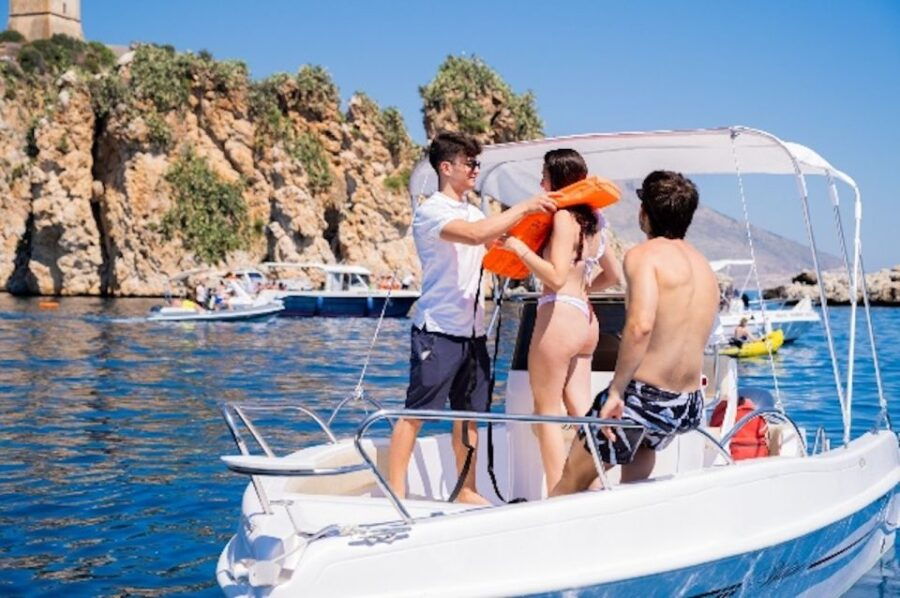 Castellammare Del Golfo: Private Boat Rental