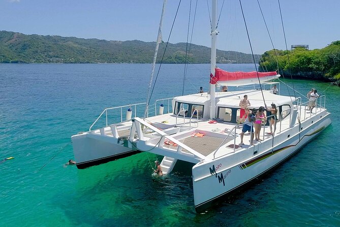 Catamaran Boat Tour With Snorkeling and Lunch - Tour Inclusions