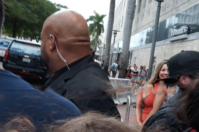 Celebrity VIP Paparazzi Experience (Famous Me Now) - Good To Know