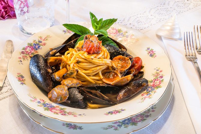 Cesarine: Market Tour & Cooking Class at Locals Home in Sorrento - Good To Know
