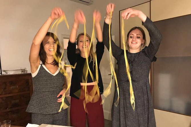 Cesarine: Market Tour & Home Cooking Class in Palermo