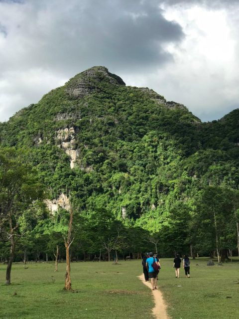 Cha Loi Cave 2 Days 1 Night