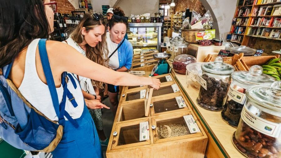 Chania: Old Town Highlights Guided Tour With Street Food
