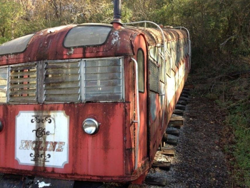 Chattanooga: Derailed Trolley Tour and Train Ride