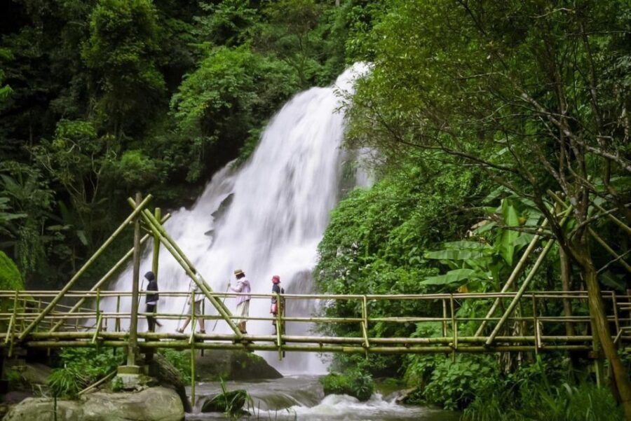 Chiang Mai: Doi Inthanon National Park Tour & Waterfall Trek - Good To Know