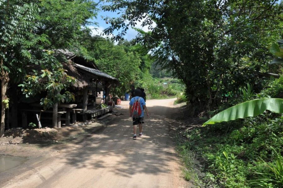 Chiang Mai: One-Day Private Trekking & Rafting Tour