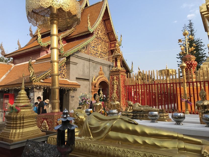 Chiang Mai Top Temples & Handicraft Center Private Day Tour