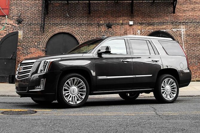 Chicago Airport Transfer: Chicago to OHare Airport ORD in Luxury SUV