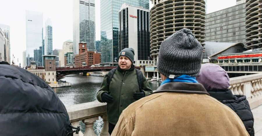 Chicago: Gangsters and Ghosts Guided Walking Tour