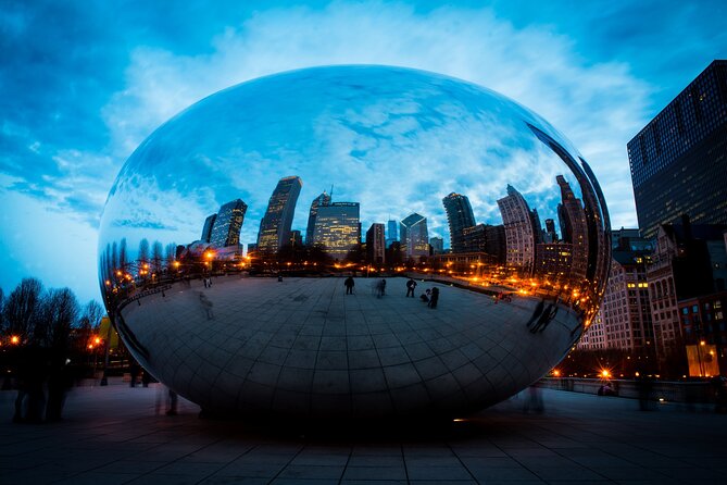 Chicago Sightseeing Tour – Luxury Private Sedan (3 Passengers)