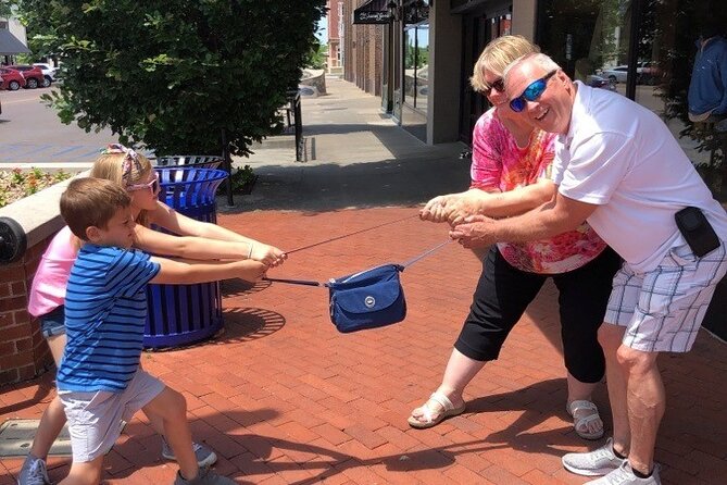 Cincinnati City Scavenger Hunt Excursion by Wacky Walks