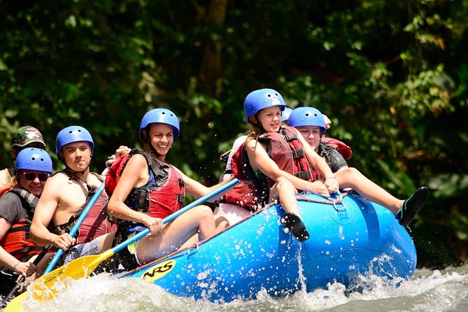 Class II-III Rafting and Chocolate Tour From La Fortuna