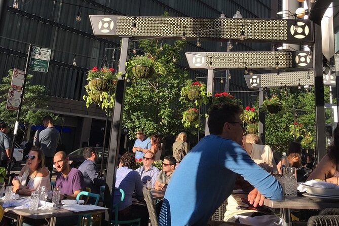 Classic Chicago Food Lovers Tour in River North