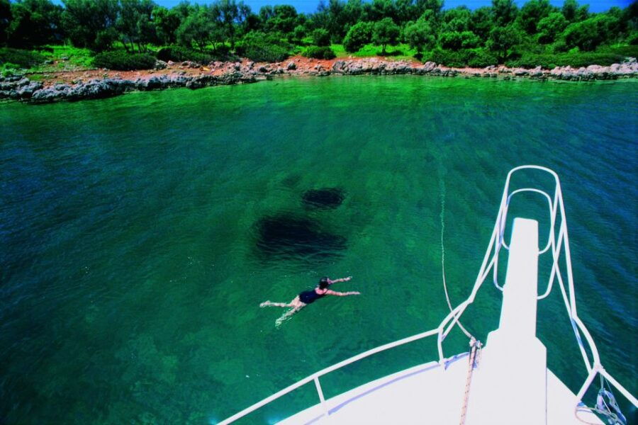 Cleopatra Island Boat Trip W/Lunch and Unlimited Drinks