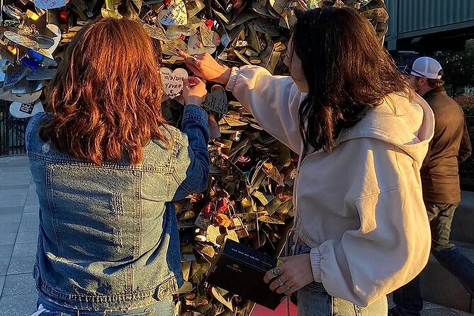 Clue-Solving Adventure Around Seattle