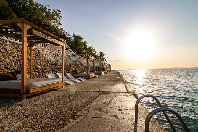 Cocoliso Resort Day Pass: Island Open Bar