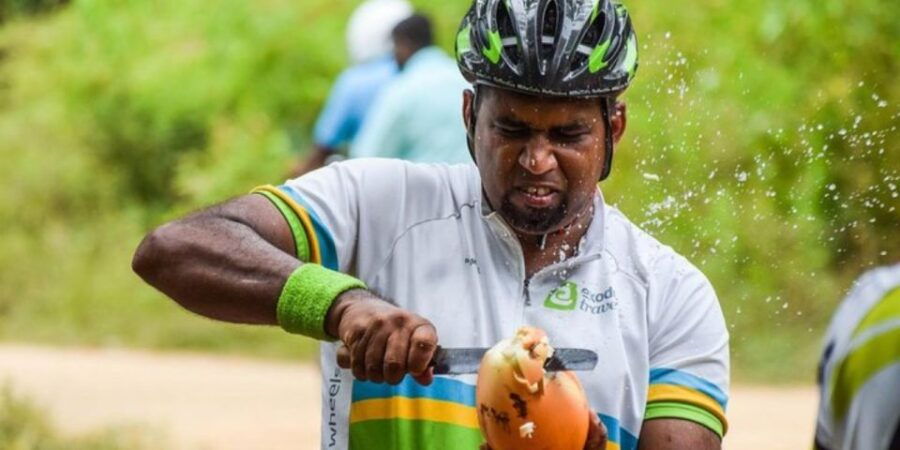 Colombo: Countryside Cycling Tour From Colombo Harbour!