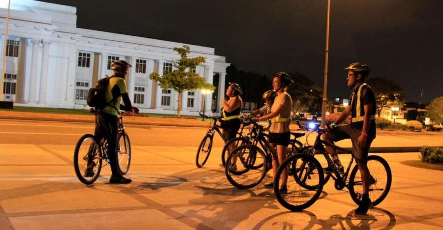 Colombo: Private Nighttime Biking Tour With Snacks - Good To Know