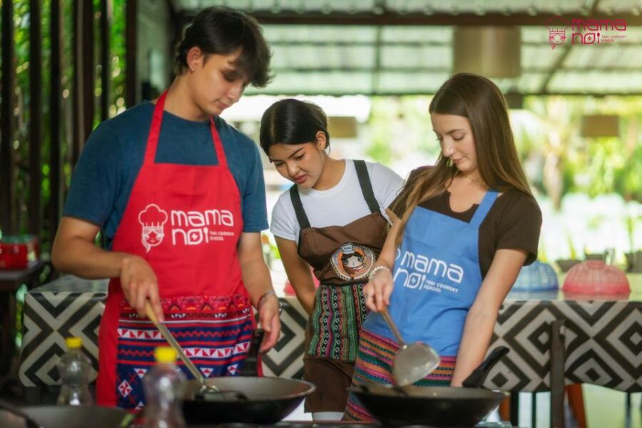 Cooking Class With Organic Farm in Chiang Mai at Mama Noi - Good To Know