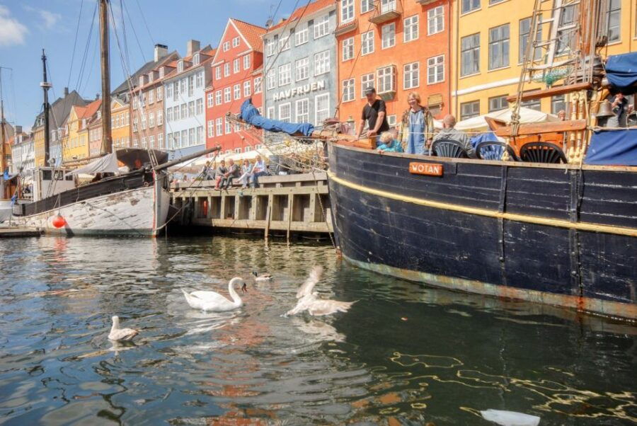 Copenhagen: 48-Hour Sightseeing Bus Ticket, 1-Hour Boat Tour - Good To Know