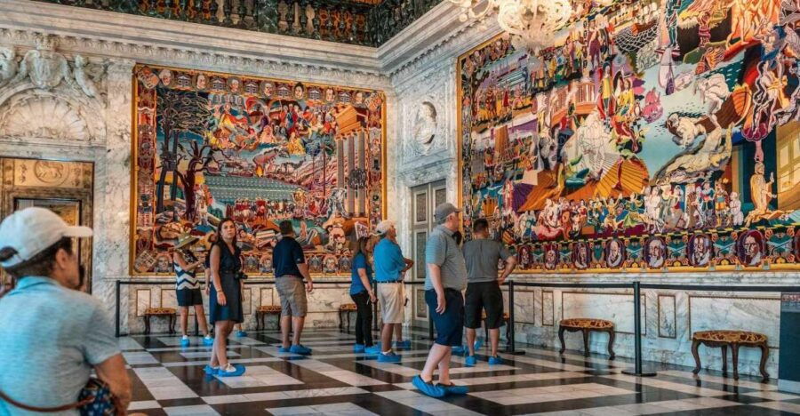 Copenhagen City & Christiansborg Palace Private Walking Tour