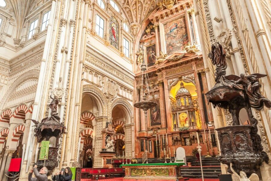 Cordoba: Monuments Walking Tour