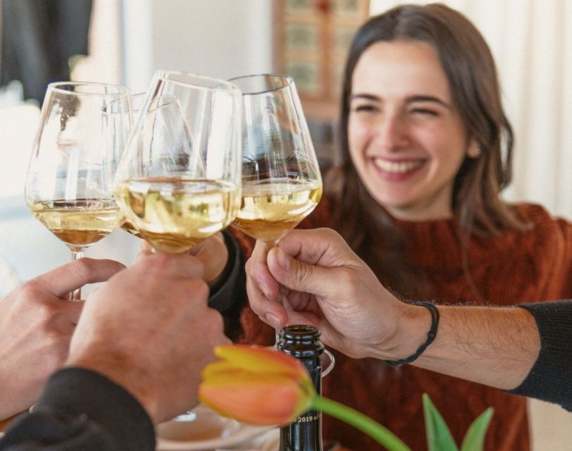 Cori: Guided Winery Tour With Light Lunch and Wine Tasting - Tour Experience