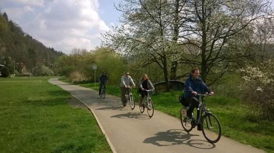 Countryside Bike Tour From Prague To Karlstejn Castle - Good To Know