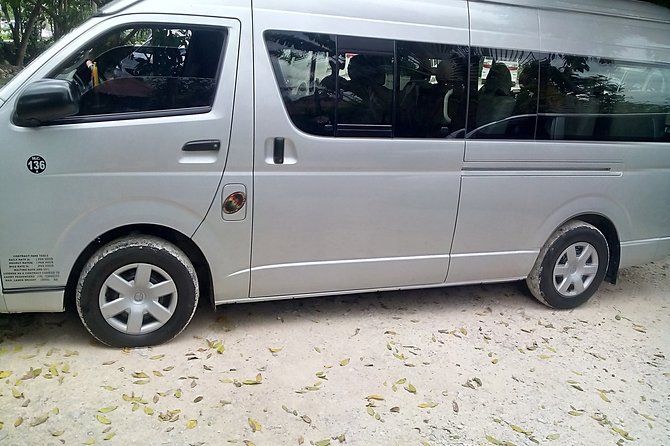 Couples Resorts Airport Transfers Montego Bay MBJ (Private Roundtrip)
