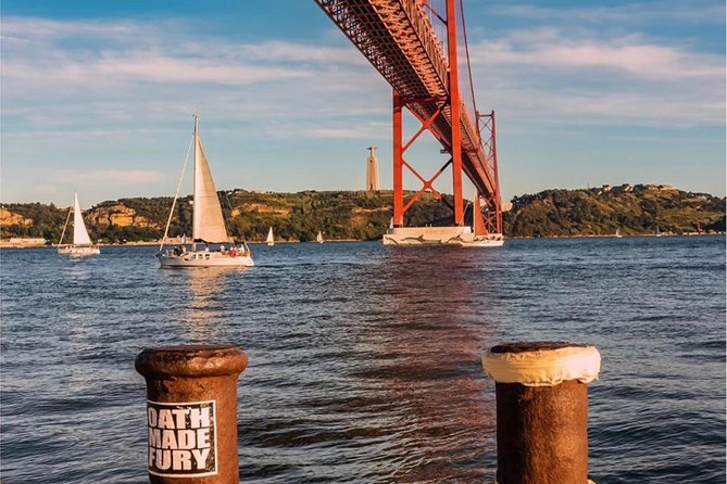 Cristo Rei Tuk-Tuk and River Cruise (2:45h) - Overview of the Cristo Rei Tuk-Tuk and River Cruise