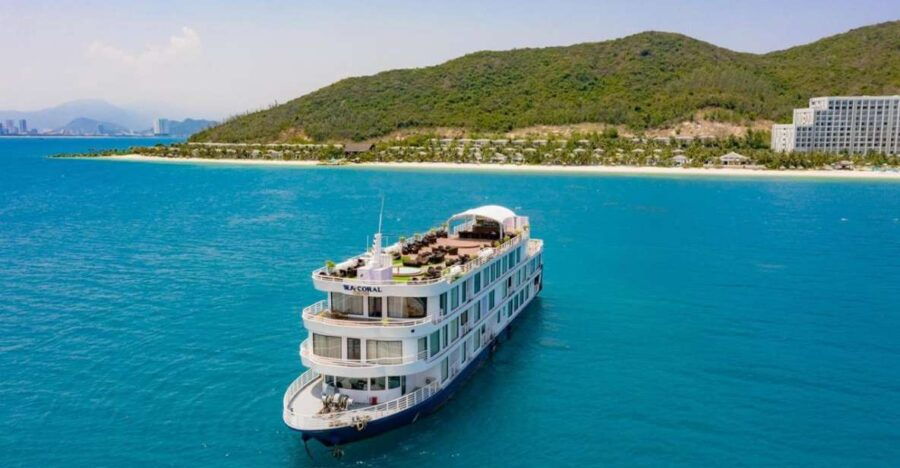 Cruise Tour and Dinner at Luxurious Nha Trang Bay - Good To Know