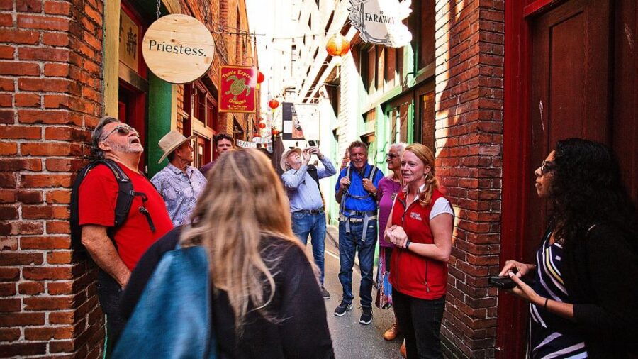 Cultural & Historical Victoria Walking Tour - Good To Know