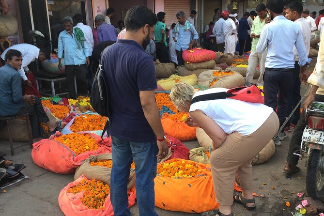 Cultural Walk and Food Tasting In Jaipur - Good To Know