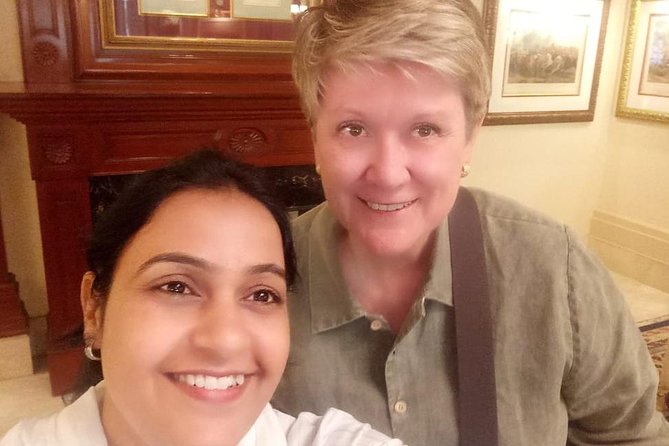 Customized Old & New Delhi Shopping Tour With Female Consultant - Good To Know