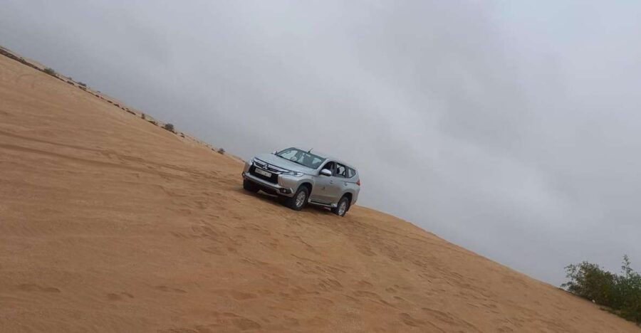 Daily Jeep Tour to Small Desert Including Lunch by