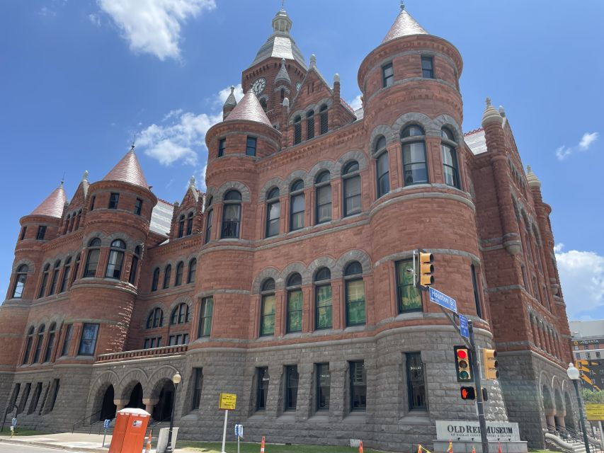 Dallas in Wonderland: A Self-Guided Audio Tour - Good To Know