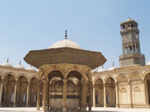 Day Tour Old Cairo With Mohamed Ali Mosque and Old Bazaar