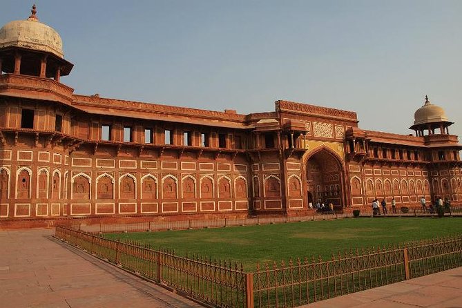 Day Trip to the Taj Mahal and Agra From Pune With Both Side Commercial Flights - Good To Know