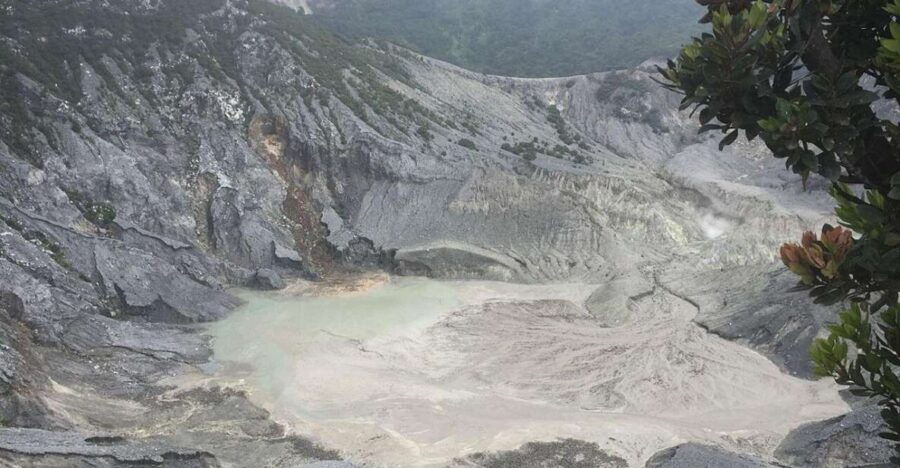 Daytrip Volcano Mountain Tangkuban Perahu Lembang Tour Guide - Good To Know
