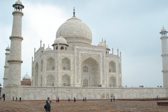 Delhi Agra Fatehpur Sikri One Day Trip by Private Car With Guide - Trip Overview