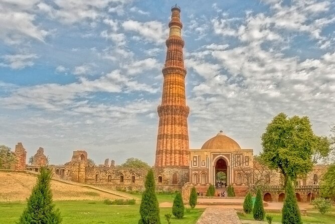 Delhi: Old and New Delhi Private One Day Tour - Good To Know