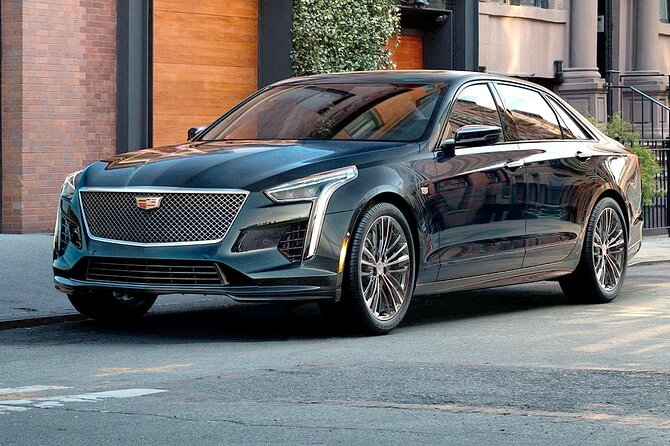 Departure Private Transfer: Hollywood Beach to Airport FLL in Business Car