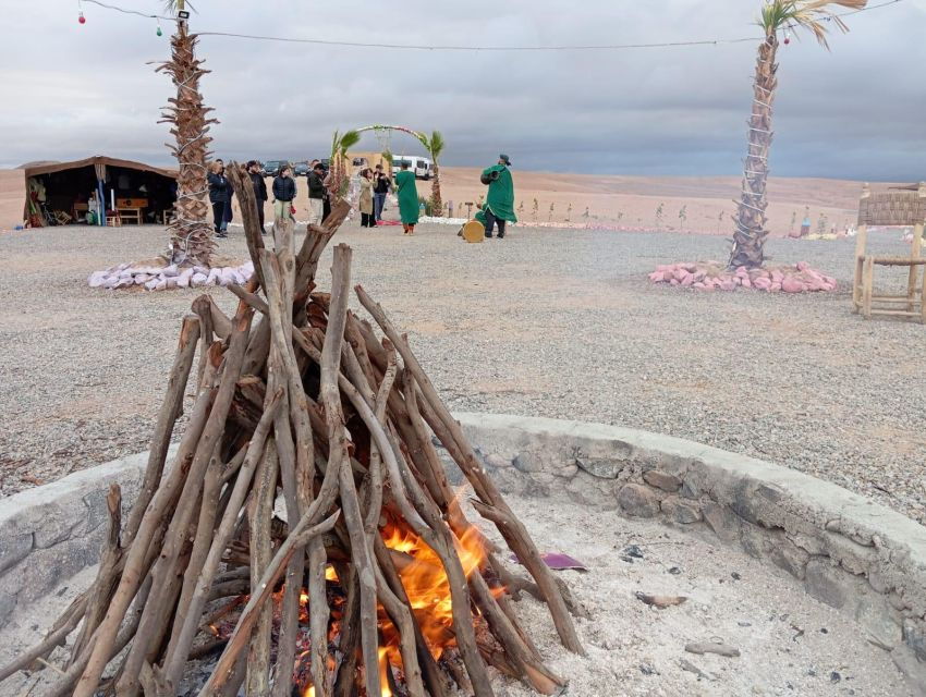 Dinner in Agafay Desert With Sunset and Camel,Show