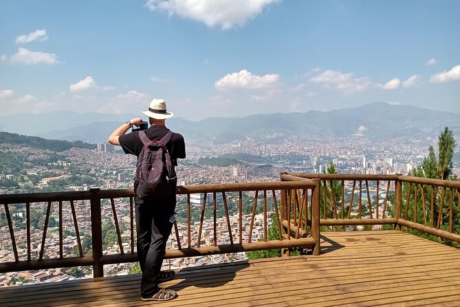 Discover a Secret Place With Locals (Comuna 8) - Good To Know