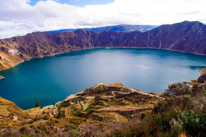 Discover Baños: Unforgettable Quilotoa Loop Adventure