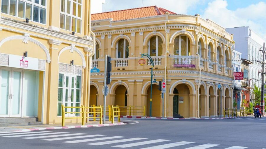 Discover Phuket Old Town Walking Lunch & 3 Khai Islands - Good To Know
