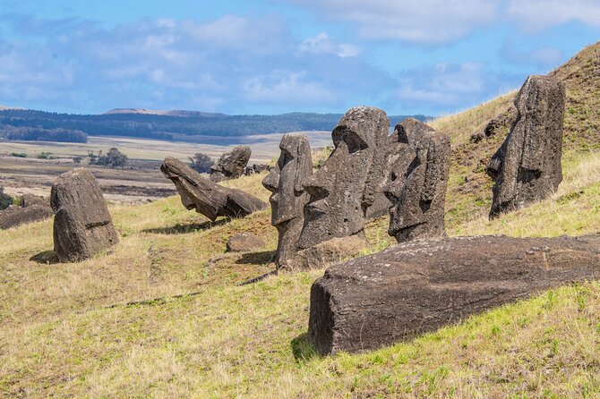 Discover Rapa Nui: Full-Day Tour Excursion