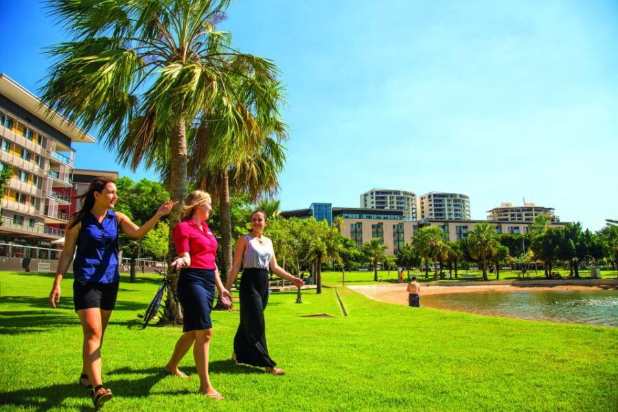 Discover the City of Darwin: Half-Day City Coach Tour - Good To Know