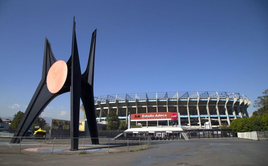 Discover Xochimilco, Coyoacán and the Estadio Azteca